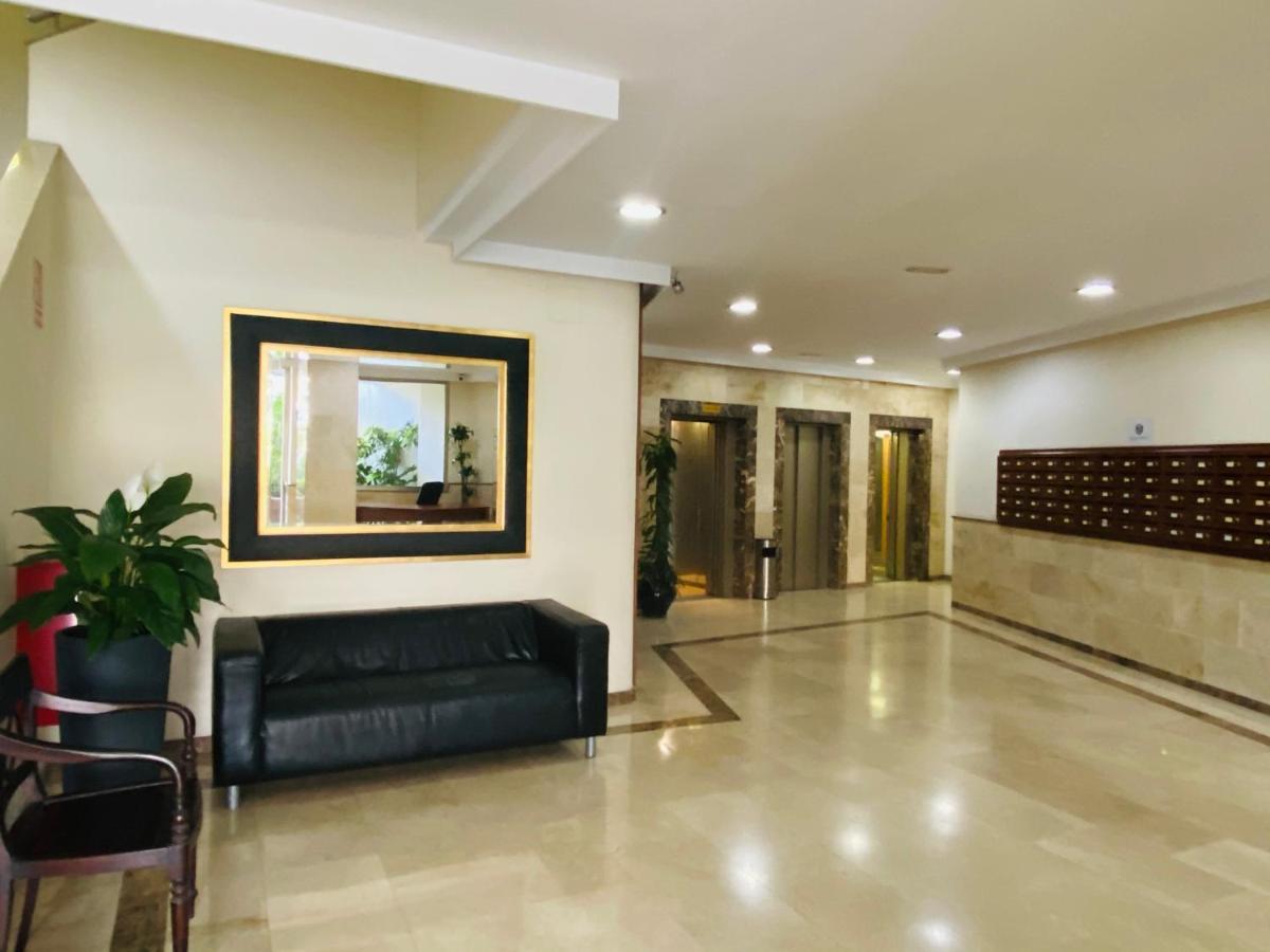 First Line! Art-Apartment On The Seafront Of Marbella With Swimming Pool Eksteriør bilde