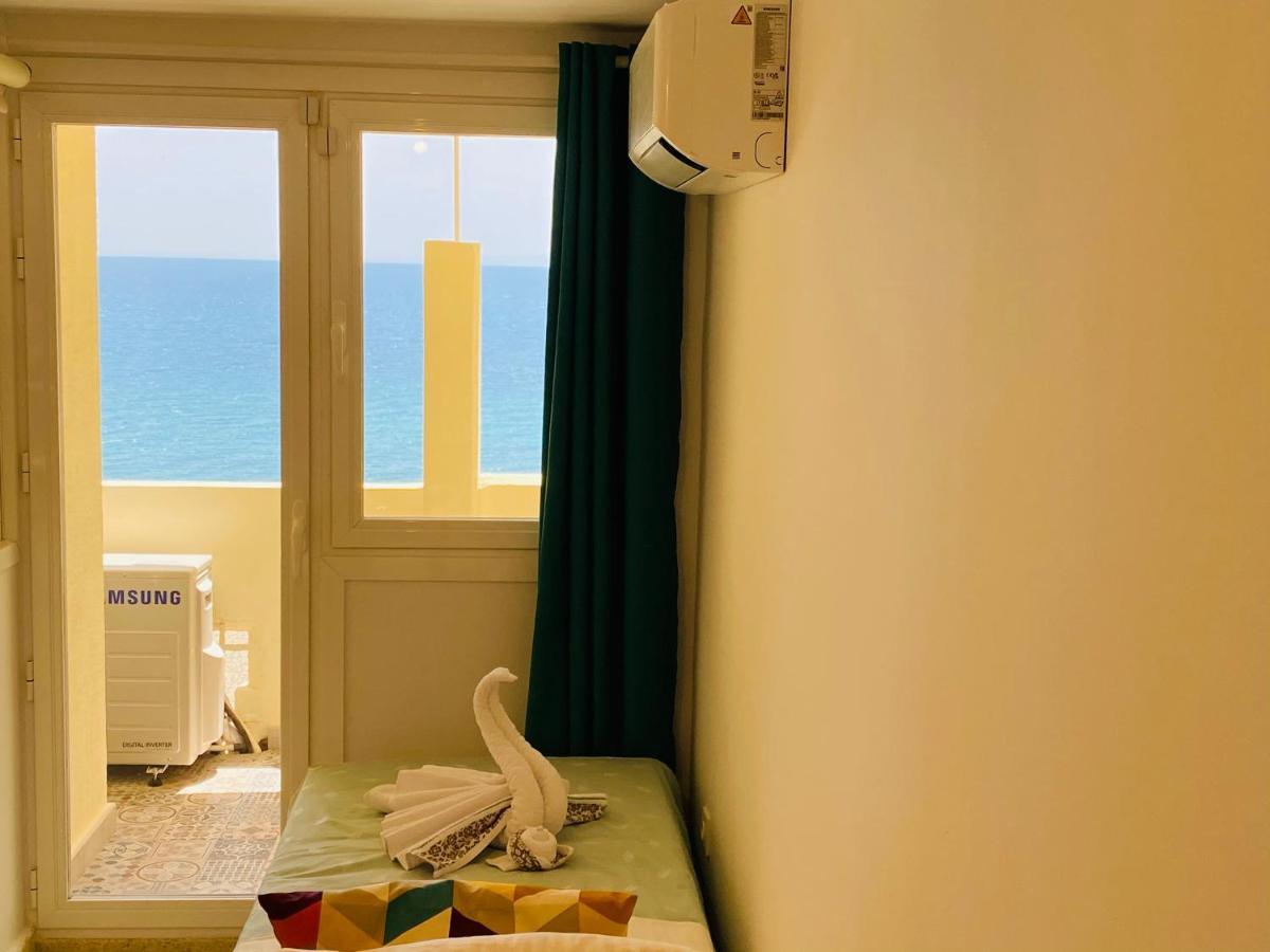First Line! Art-Apartment On The Seafront Of Marbella With Swimming Pool Eksteriør bilde