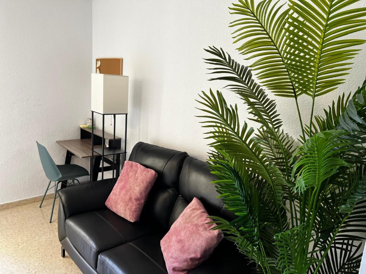 First Line! Art-Apartment On The Seafront Of Marbella With Swimming Pool Eksteriør bilde